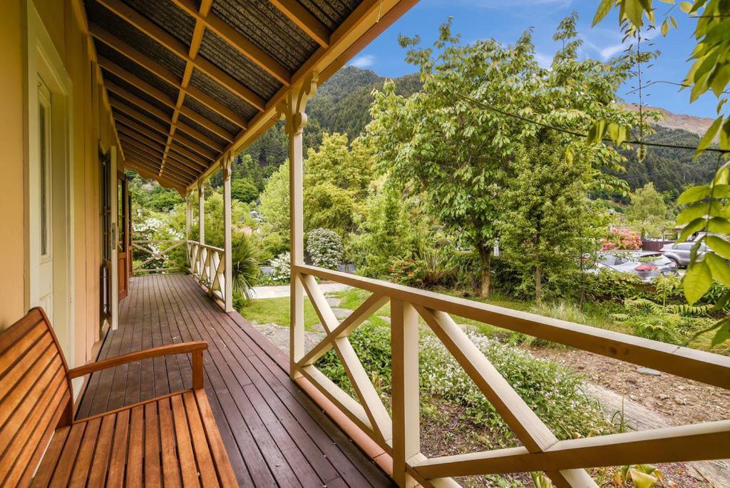 Central Peach - Queenstown Holiday Home 外观 照片